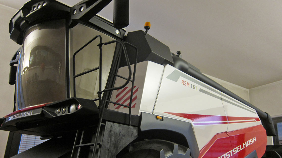 AMV Design Rostselmash rsm 161 mockup machine