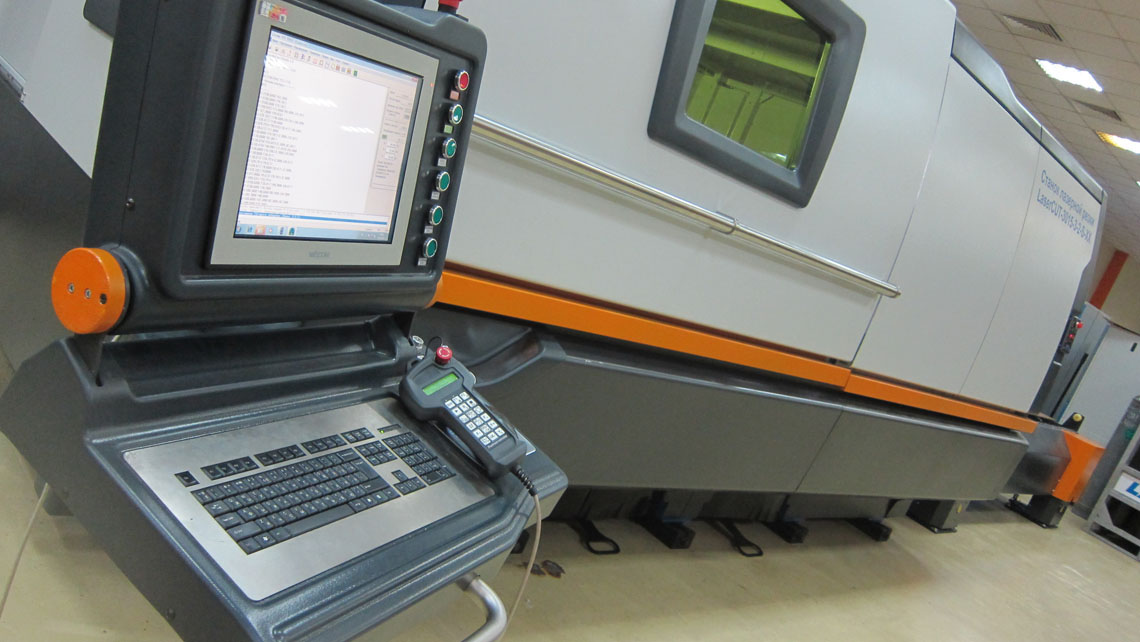 AMV Design Ruch servomotor LaserCut 3015 prototipo 4