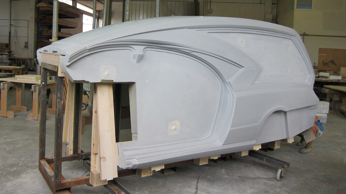 AMV Design BIEMME专用车公司，VF3700 2门和4门版灵车