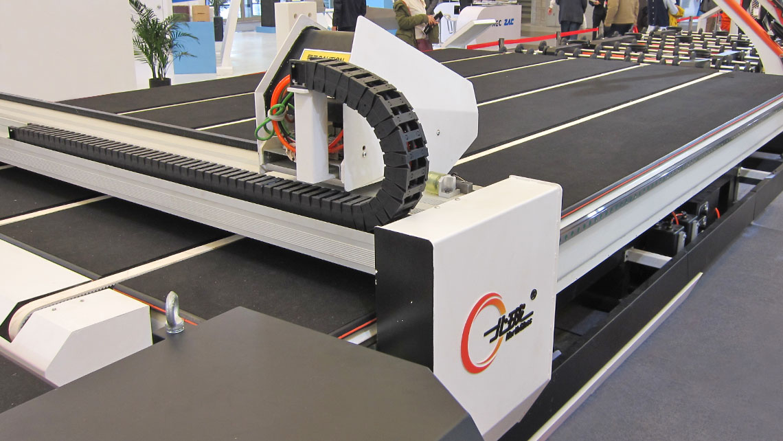 Northglass Magazzino glass Cutting machine